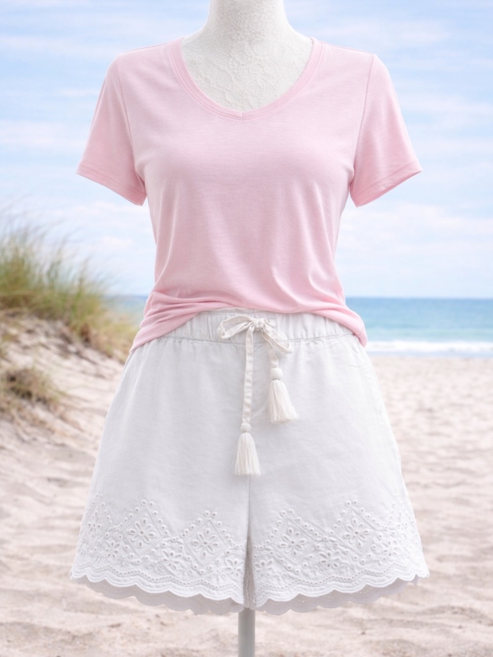 Talbots White Eyelet Paperbag Elastic Waist Shorts – Coastal Resort Style Large